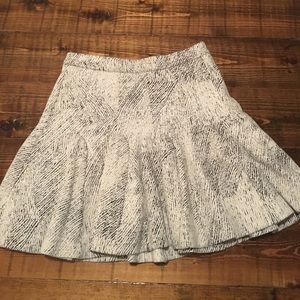 Banana Republic High Waisted Skirt Sz 2
