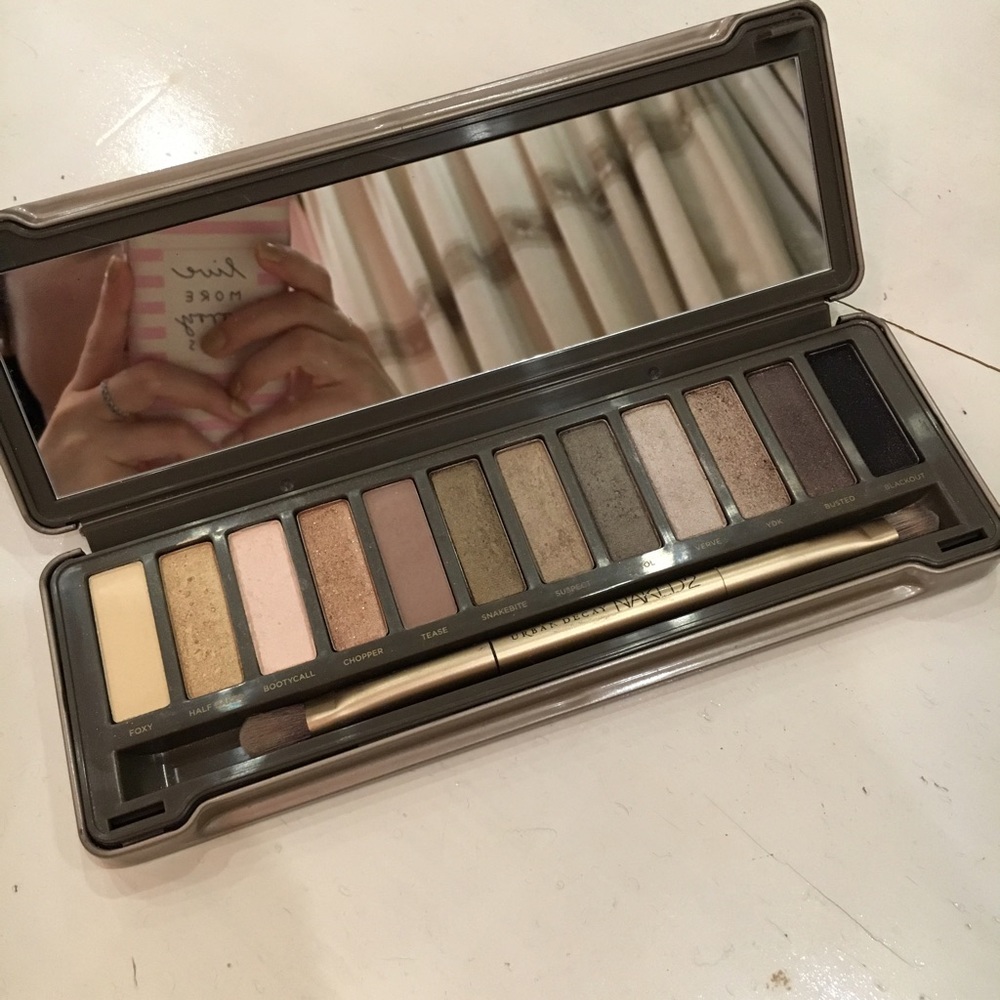 UD Naked 2 Palette