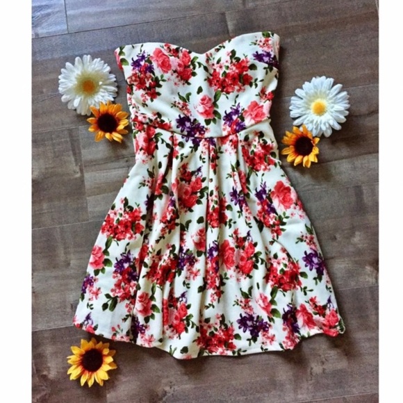 Papaya Dresses & Skirts - Springtime Splendor Dress