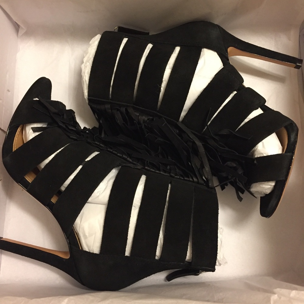 *SOLD* 🎉HP!!!🎉 Schutz Marva Suede Heels - Picture 4 of 8