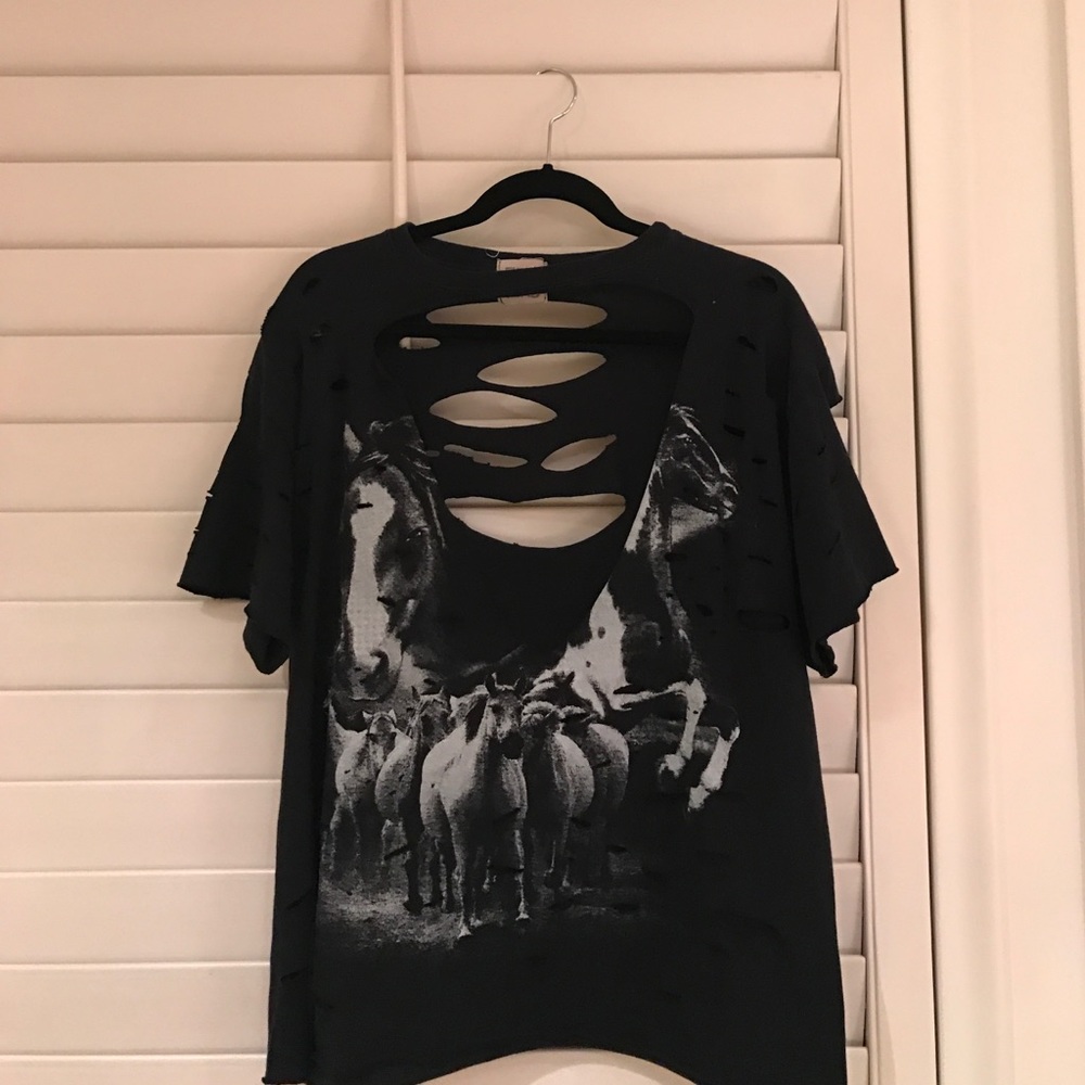 LF distressed tee