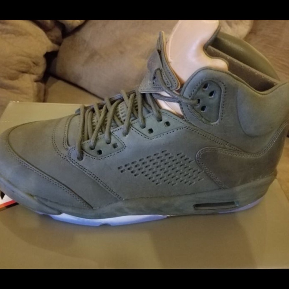 JORDAN Take Flight 5s