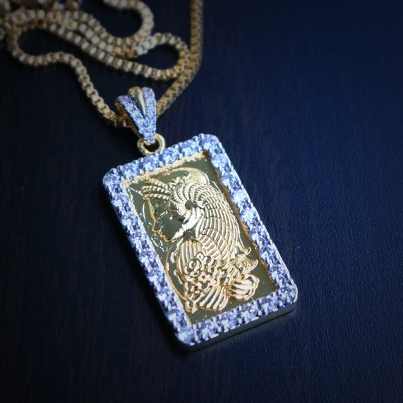 Lady Fortuna Gold Bar Necklace - Picture 2 of 4