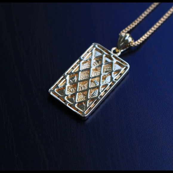 Lady Fortuna Gold Bar Necklace - Picture 3 of 4