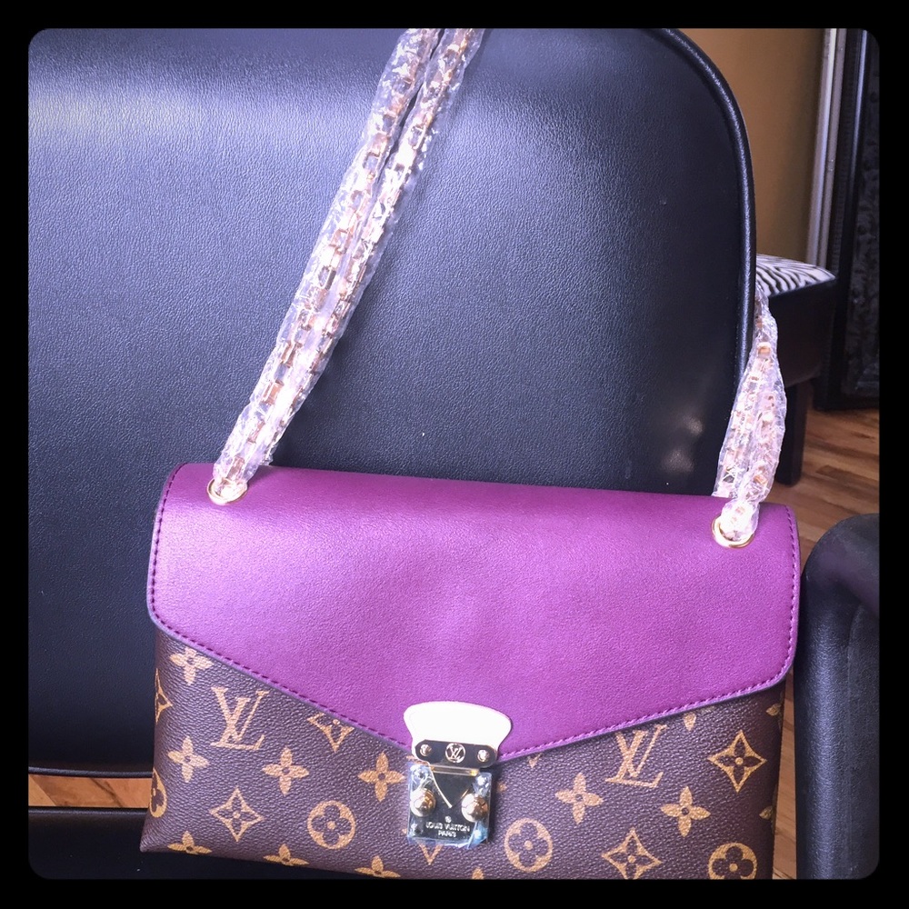 NEW Purse