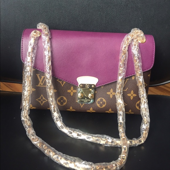 NEW Purse - Picture 3 of 3