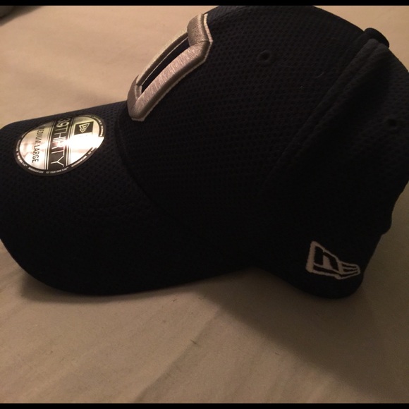 Dallas Cowboys New Era 39THIRTY hat - Picture 2 of 4