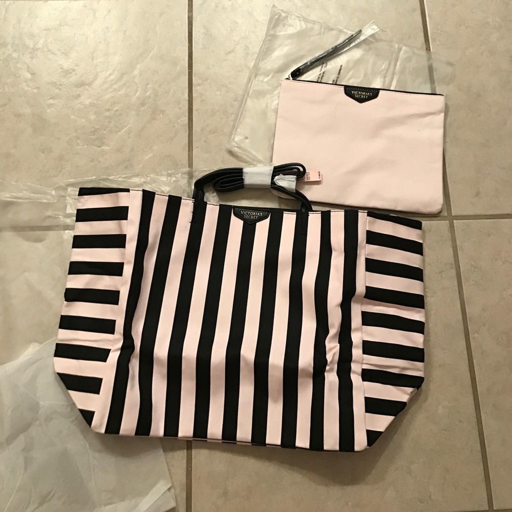 Victoria's Secret getaway bag