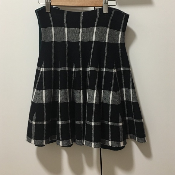 Sweater skirts - Picture 1 of 2