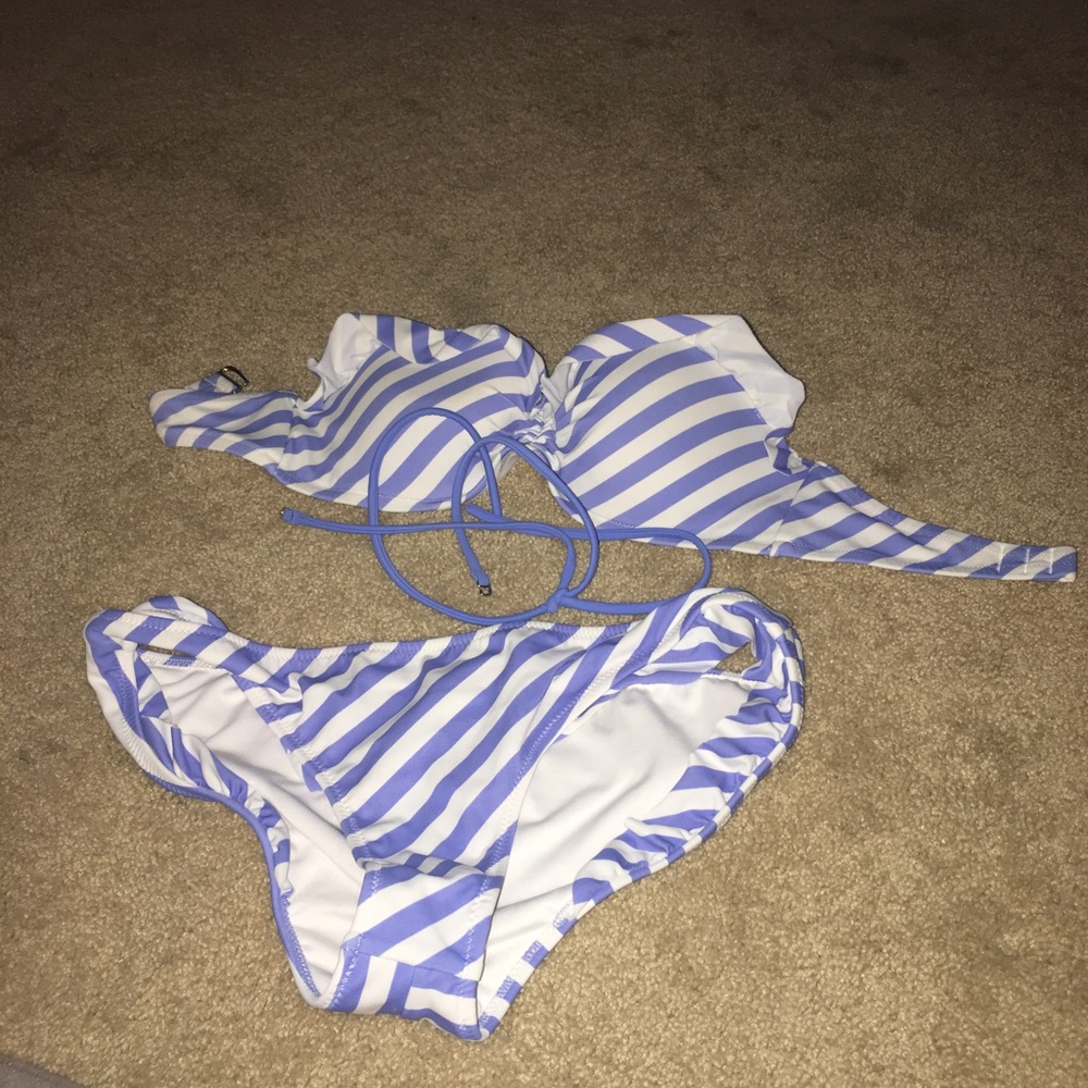 VS bikini
