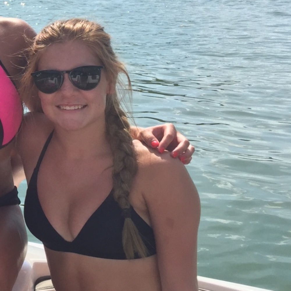 Lululemon swim suit top