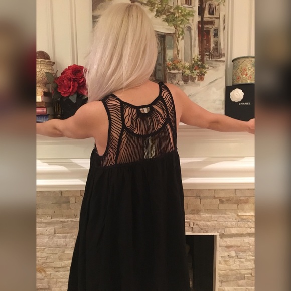 Gorgeous fully lined crochet top dress - - Picture 4 of 4