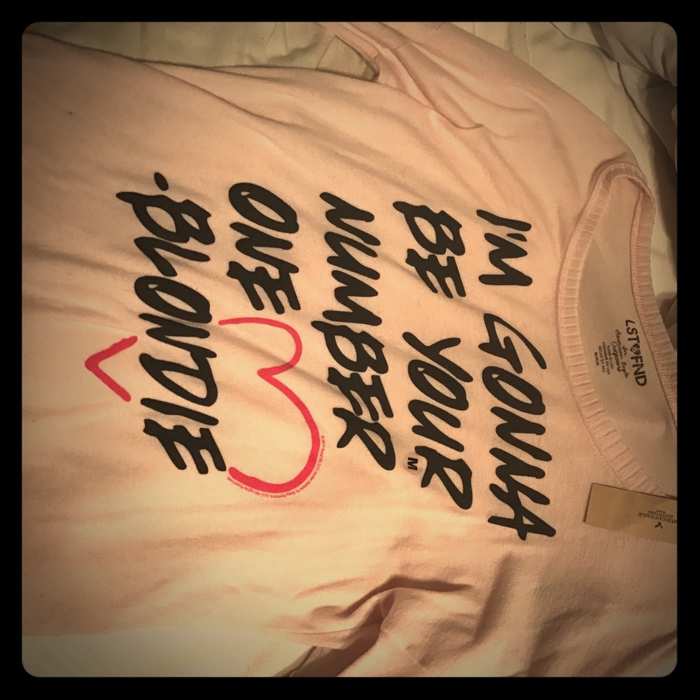 Medium long sleeve shirt