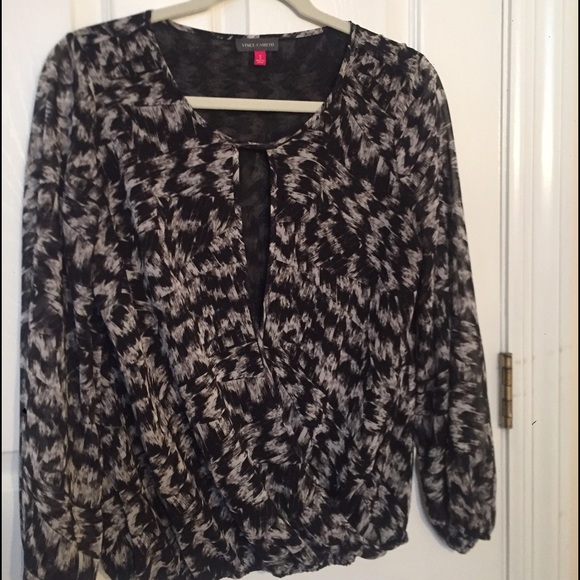 Vince Camuto Blouse - Picture 1 of 3