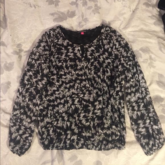 Vince Camuto Blouse - Picture 2 of 3