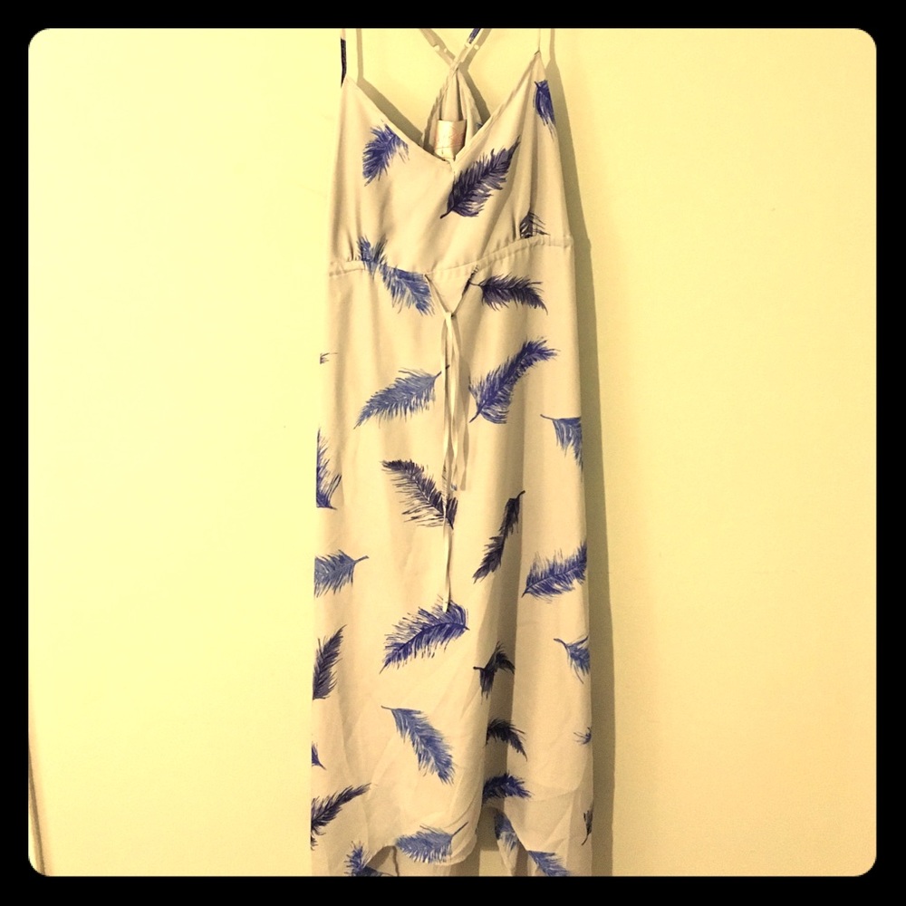 Cute flowing dress with adjustable straps