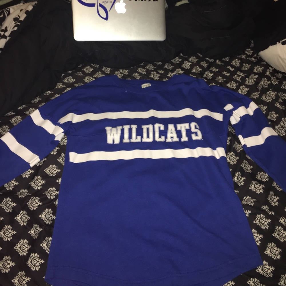 Long sleeve crew 💙