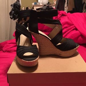 JustFab, black crossed heels with flower