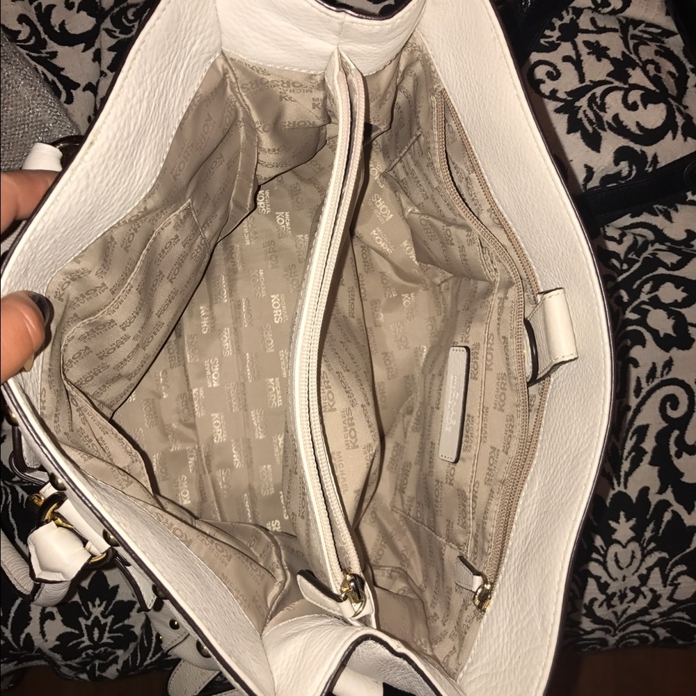 Authentic Michael Kors White Studded Satchel - Picture 4 of 4