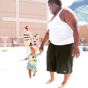 Meet your Posher, Emanuel jelly rolee