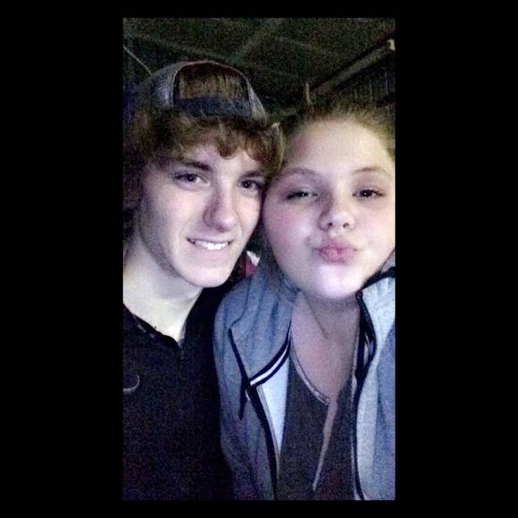 Meet your Posher, Macy - Picture 1 of 1