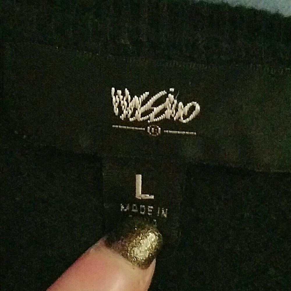 Black Sweater - Picture 2 of 2