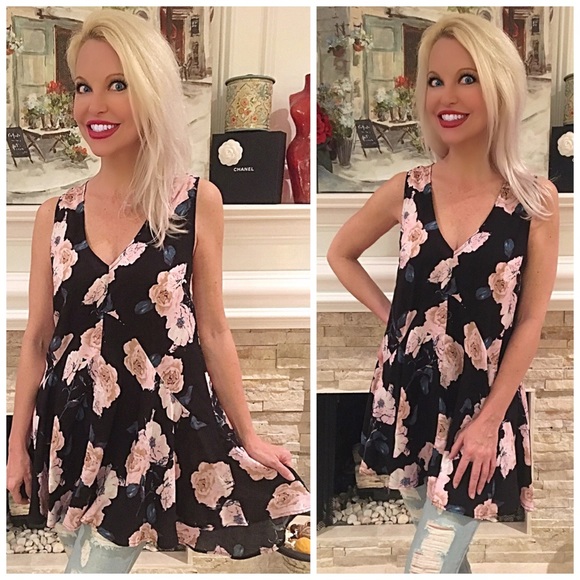 amazing! Black floral tunic -gorg shape💋 - Picture 3 of 3