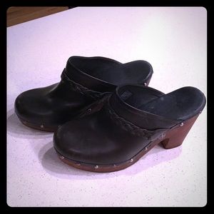 UGG leather braided clogs