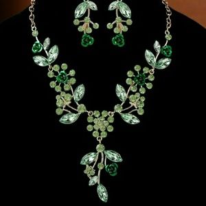 Luxury Gold Plated Flower Austrian Crystal