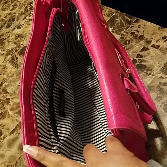 Purse - Picture 2 of 4