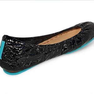Obsidian black patent leather Tieks
