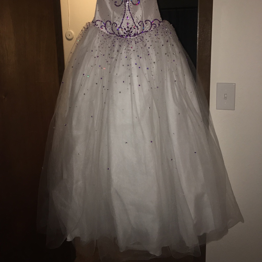 White ball gown prom dress - Picture 3 of 3
