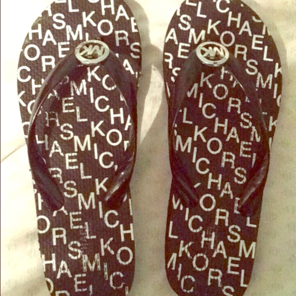 Micheal Kors flip flops