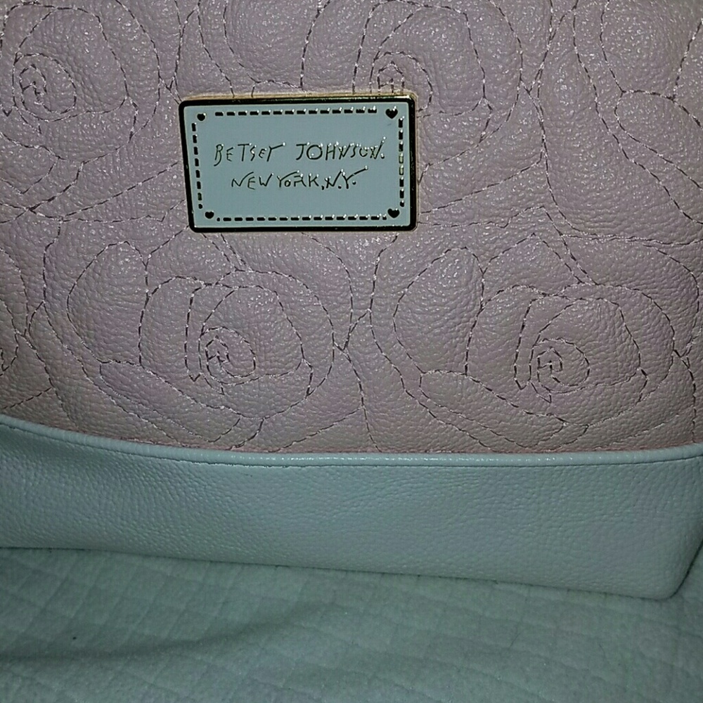 NEW Betsey Johnson cosmetic bag - Picture 4 of 5