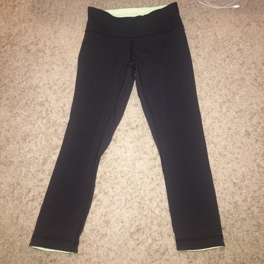 cropped, reversible lululemon leggings