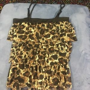 Almost Famous ruffled top