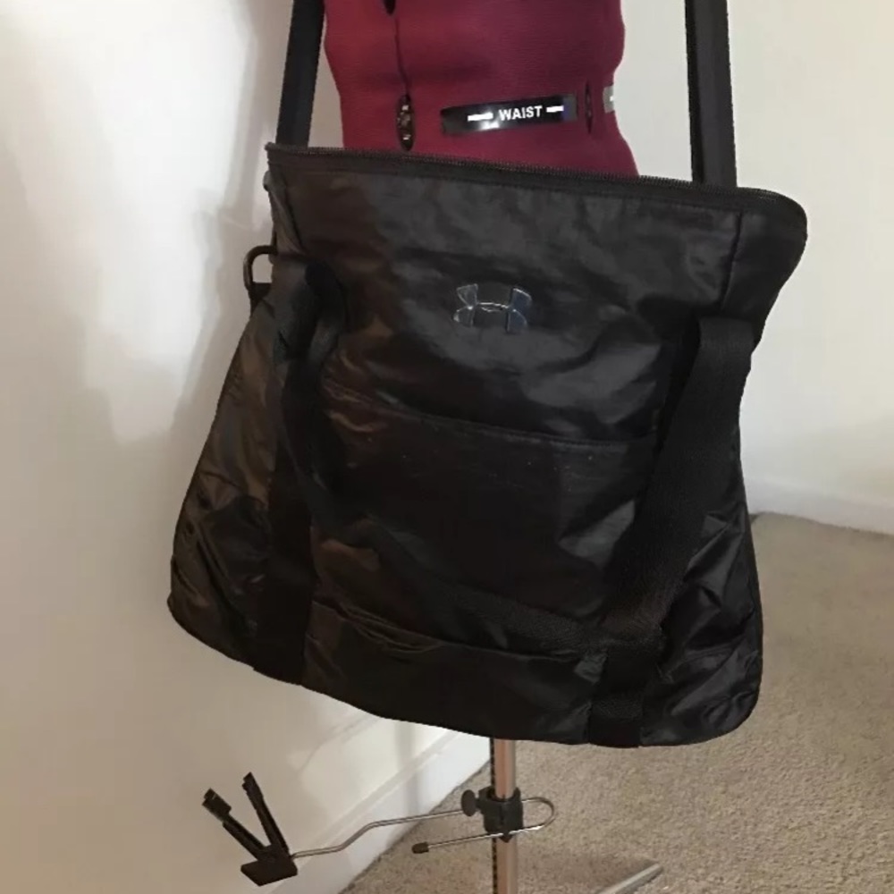 Under arm workout bag