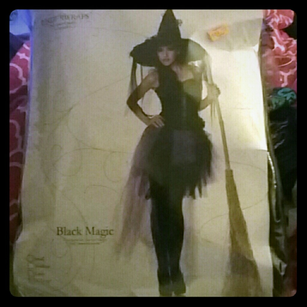 Black Magic costume