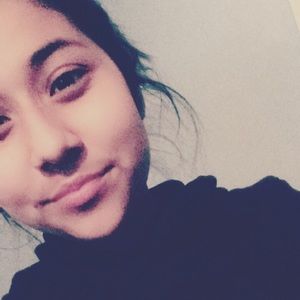 Meet your Posher, Daniela