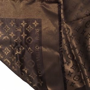 Louis Vuitton Monogram Shine Shawl