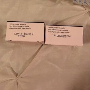 Mary Kay mineral powder foundation