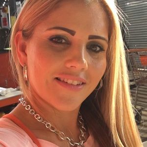 Meet your Posher, Manuela