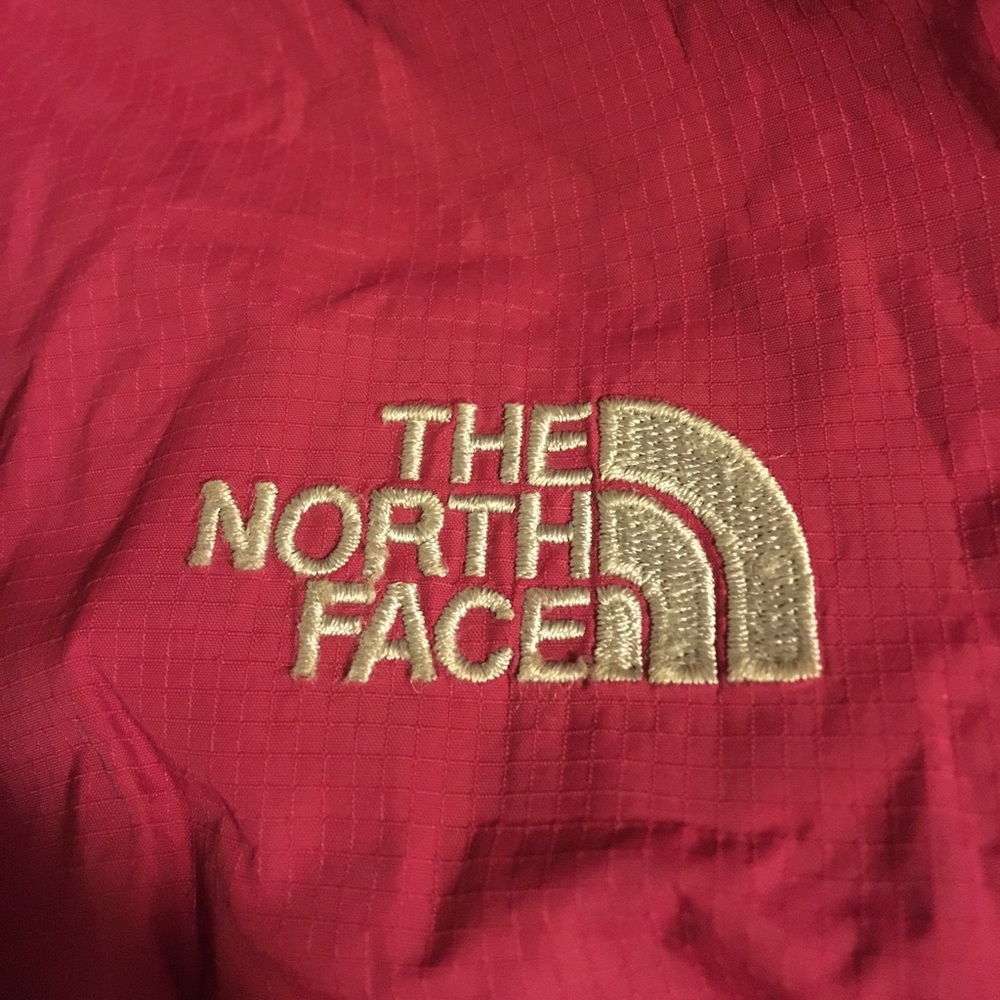 LOWERED PRICE!!! Ladies S "The North Face"