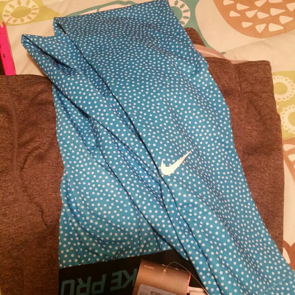 Nike leggings
