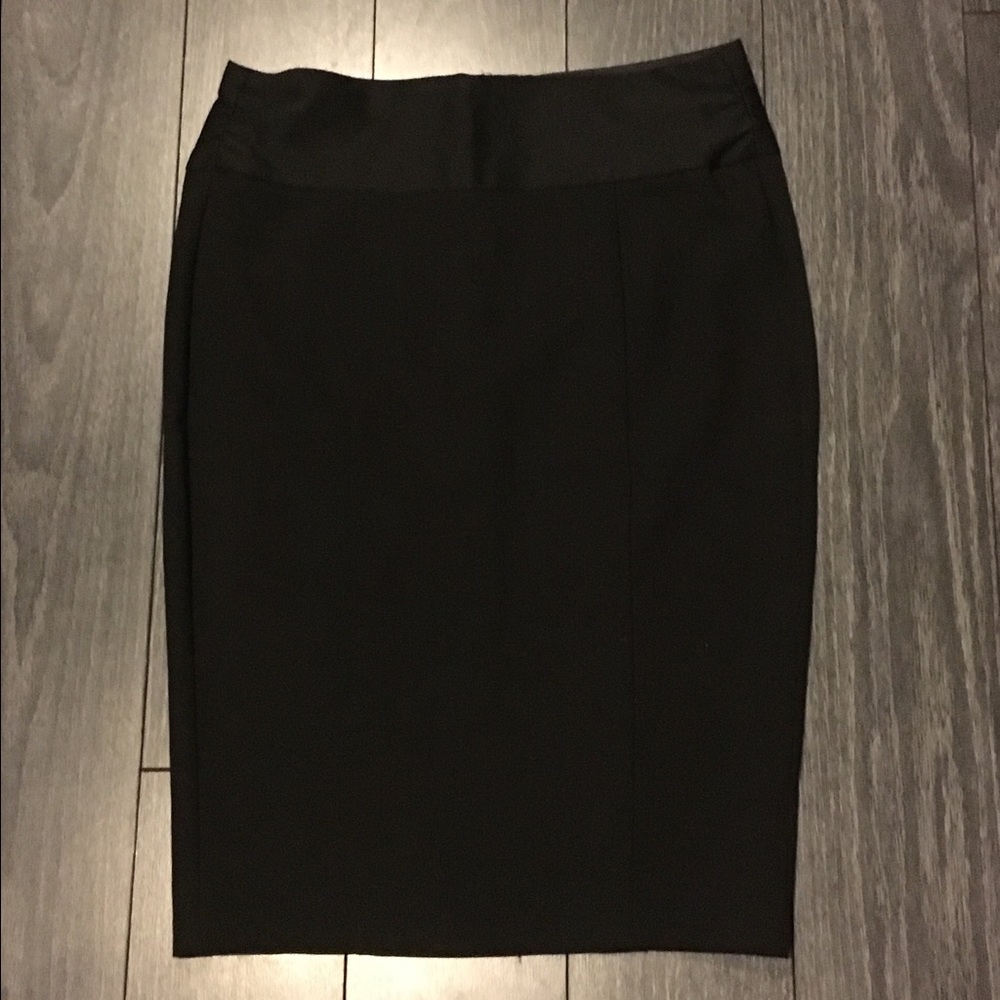 [SOLD] Black Pencil Skirt