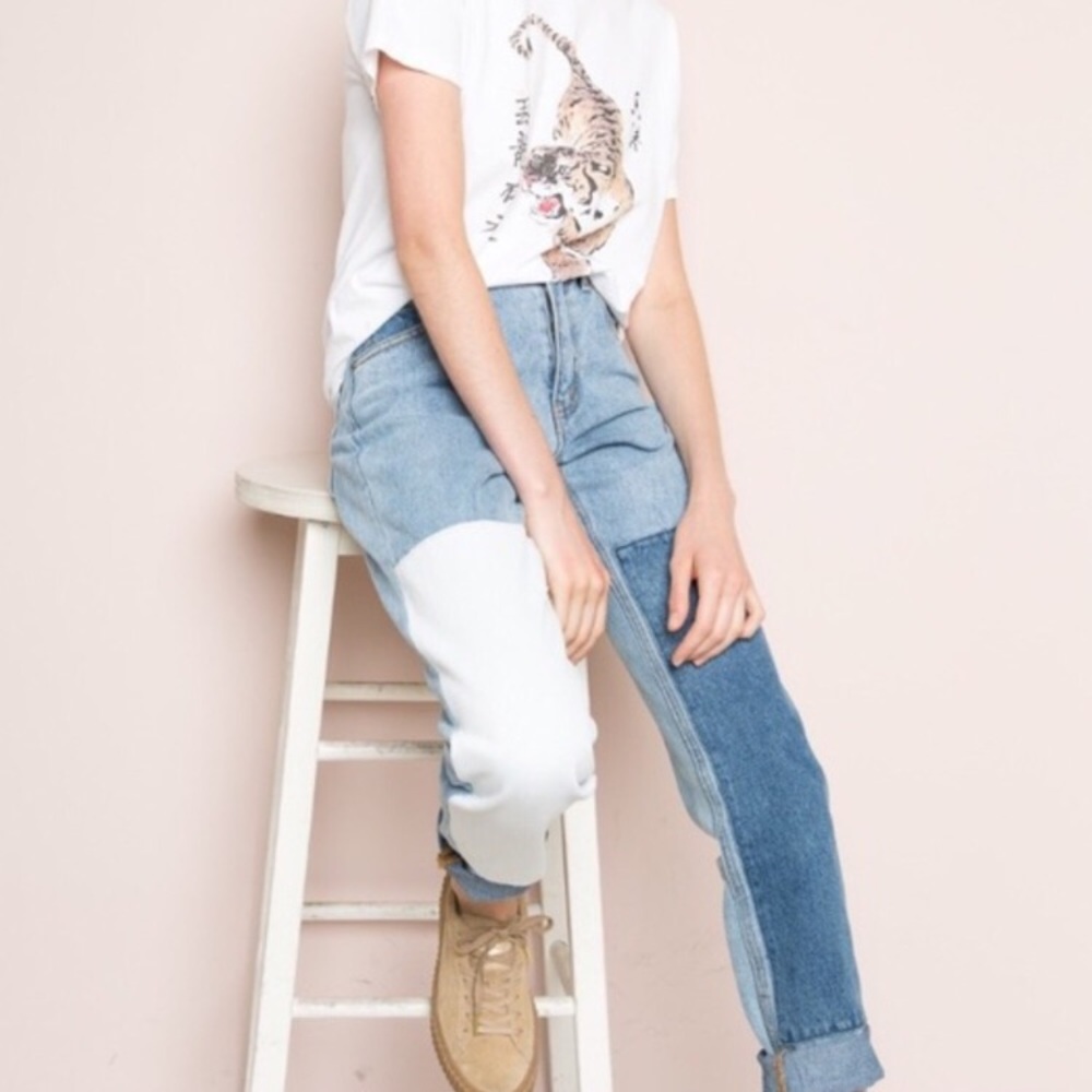 ISO: BRANDY MELVILLE KENZO JEANS SIZE MEDIUM!!!