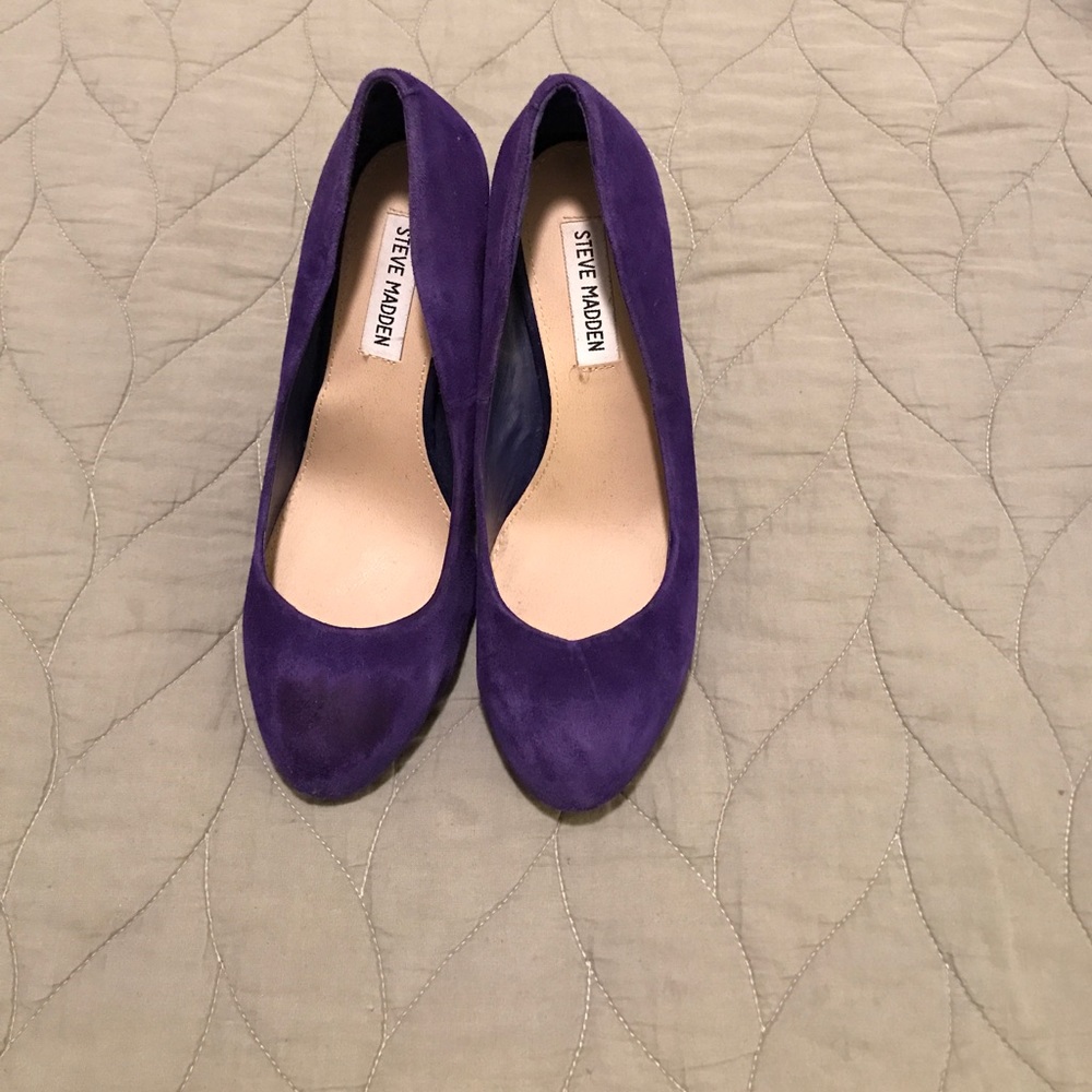 Purple suede pumps - Picture 2 of 2
