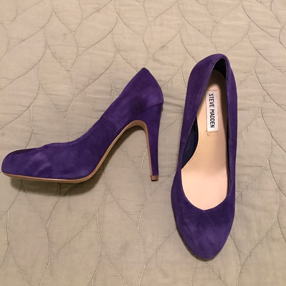Steve Madden Shoes - Purple suede pumps