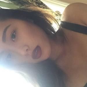 Meet your Posher, Zoua