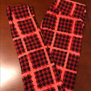 New LuLaRoe Leggings - OS - NWT